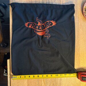 NEW Freebird shoe dust bags, total of two sets (different sizes), black and red.